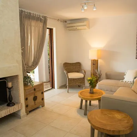 Grand Bleu Porto Heli Beachfront House Exterior photo