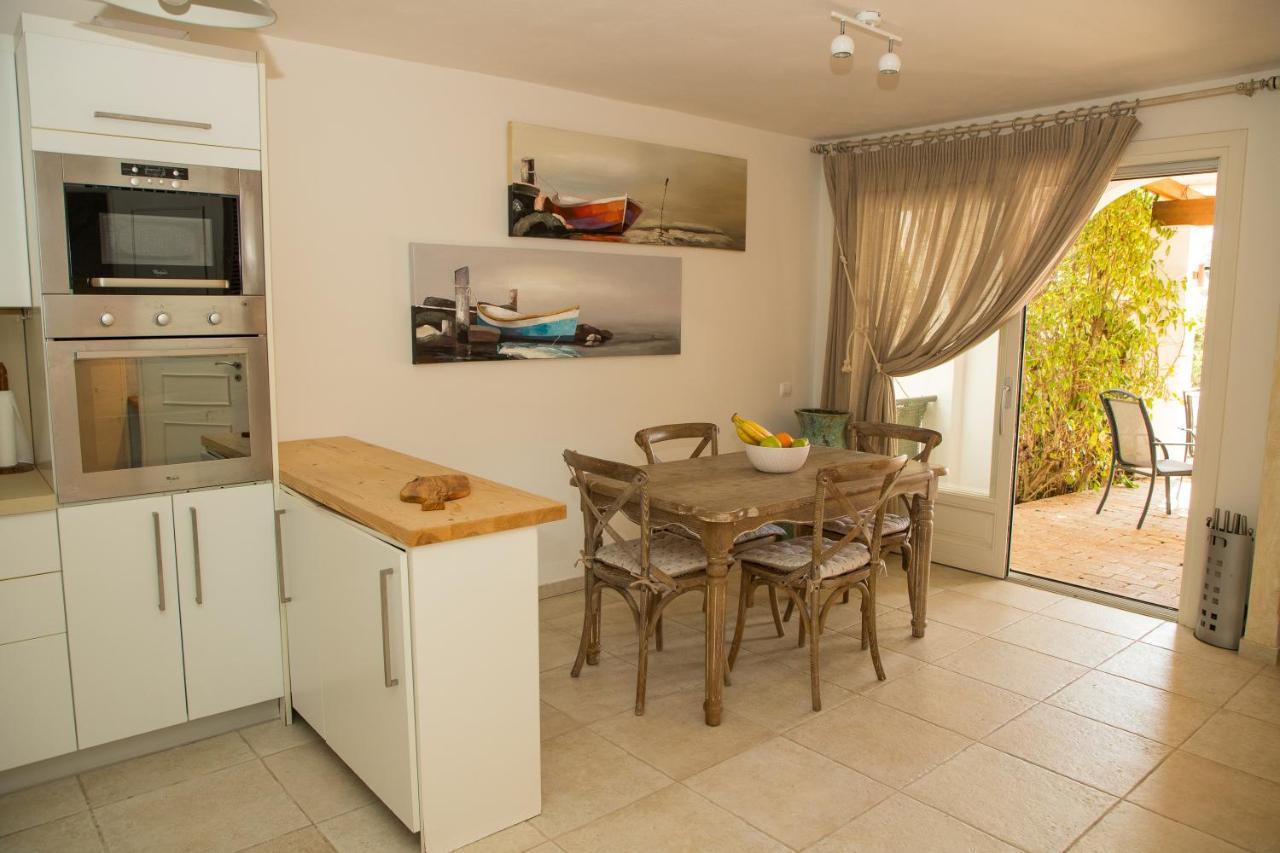 Grand Bleu Beachfront House Holiday home